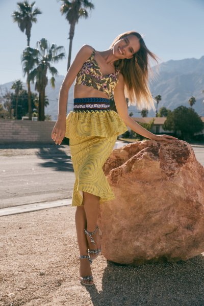 Moda Operandi Unveils its Spring-Summer 2017 Campaign
