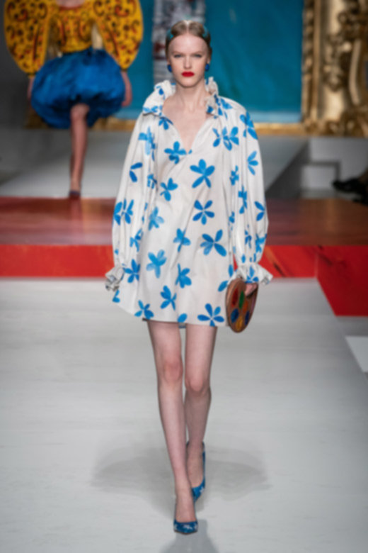 ساعة <span dir=LTR>Ballon Bleu de Cartier</span> لها من <strong>كارتييه</strong><br />
&nbsp;