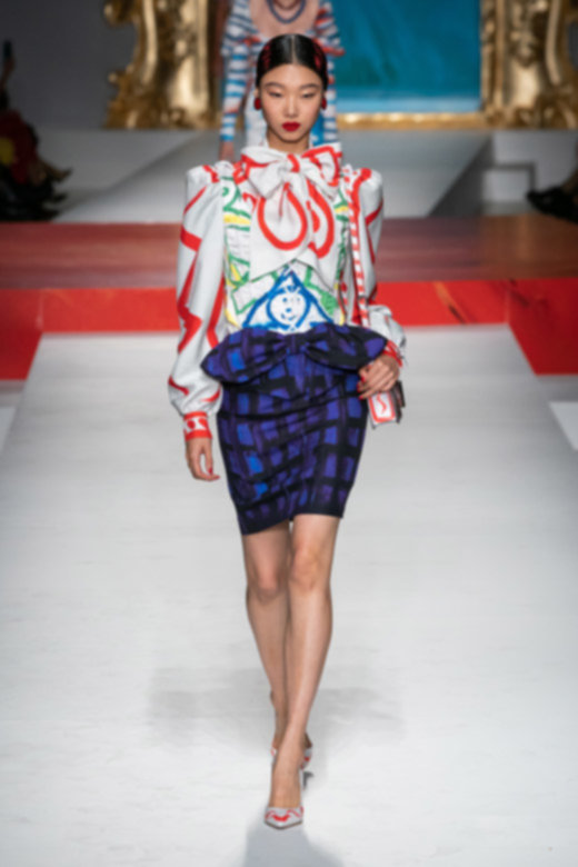 ساعة&nbsp;<span dir=LTR>Little Lange 1 Moon Phase</span>&nbsp;لها من<strong>&nbsp;إيه. لانغيه أند صونه</strong><br />
&nbsp;