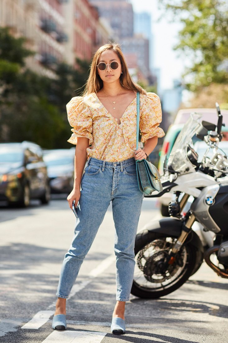 كريم الوجه من علامة <strong><span dir=LTR>Dr. Barbara</span></strong><span dir=LTR> <strong>Sturm</strong></span><br />
<em>من موقع</em> <em><span dir=LTR>Mrporter.com</span></em><br />
&nbsp;