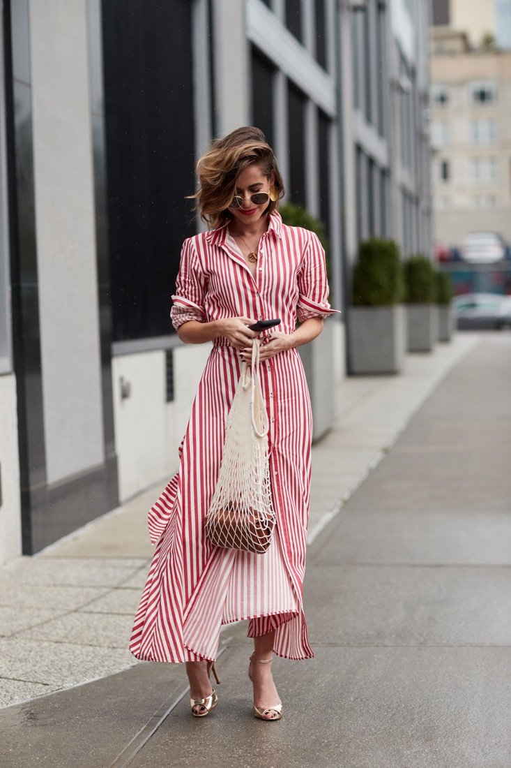 إعتمد <strong>ويليام تشان</strong>، سفير شانيل <span dir=LTR>CHANEL</span> وأحد الوجوه الإعلانيّة لساعة <span dir=LTR>J12</span> الجديدة، معطفاً إستولت عليه ألوان الأسود والأبيض والأحمر مصنوع من التّويد من مجموعة الملابس الجاهزة لربيع وصيف 2019-2020 وحذاء وأكسسوارات من شانيل <span dir=LTR>CHANEL</span>، إلى جانب ساعة<span dir=LTR>J12 </span>&nbsp;مصنوعة من السّيراميك الأسود.<br />
&nbsp;