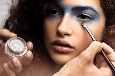 Runway to Reality Beauty Look: Inspiring Eyes at Chanel