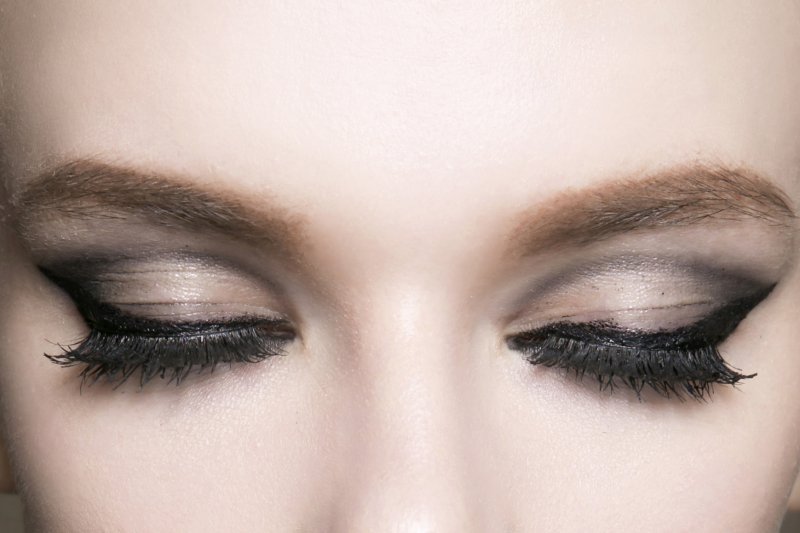 False Lash Guide for Holidays 
