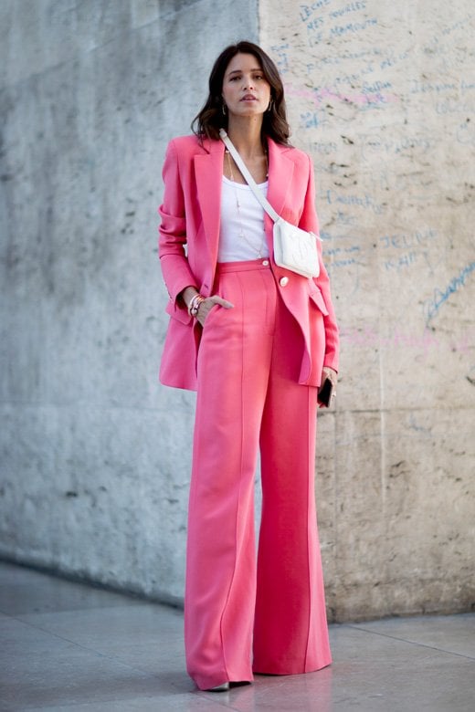 حذاء يصل إلى مستوى الكاحل من مجموعة&nbsp;<span dir=LTR>Objets</span>&nbsp;لخريف وشتاء 2021&nbsp;&nbsp; &nbsp;&nbsp;<br /> <em>صورة من&nbsp;</em><em><span dir=LTR>Studio des Fleurs</span></em><br />
&nbsp;