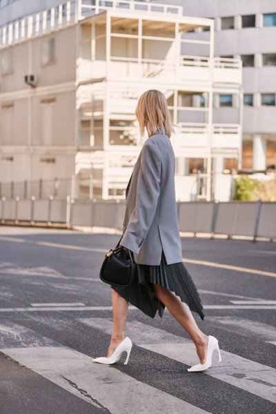 Street Style Inspo That Will Take You from Summer to Fall in Style
