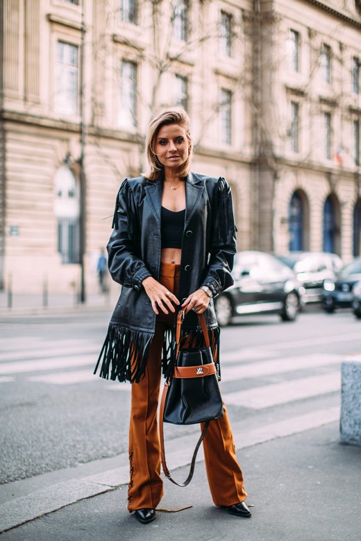 ميو ميو<br />
&nbsp;