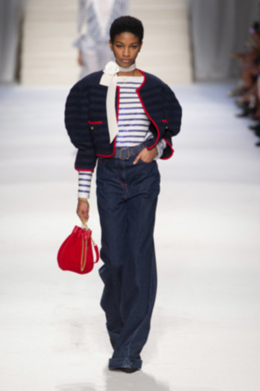 إيترو<br />
&nbsp;