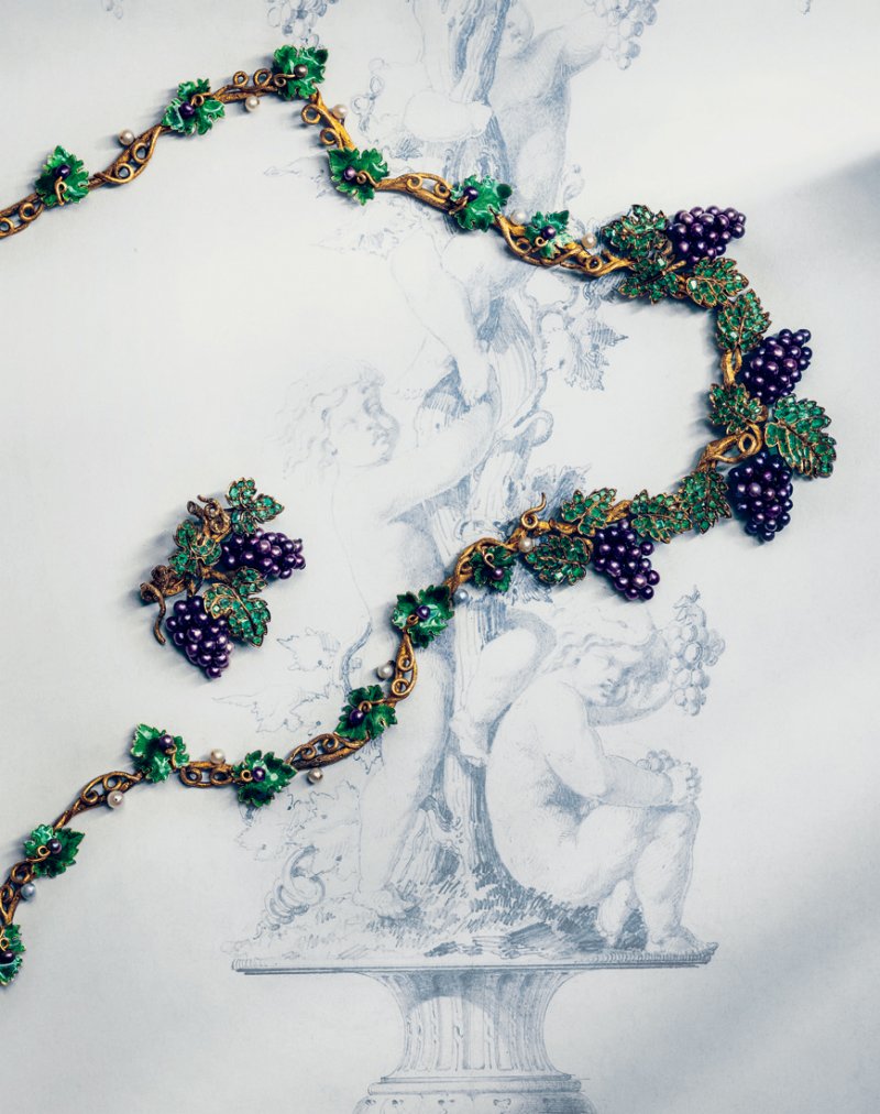 Chaumet takes over the Forbidden City with an Exhibition
