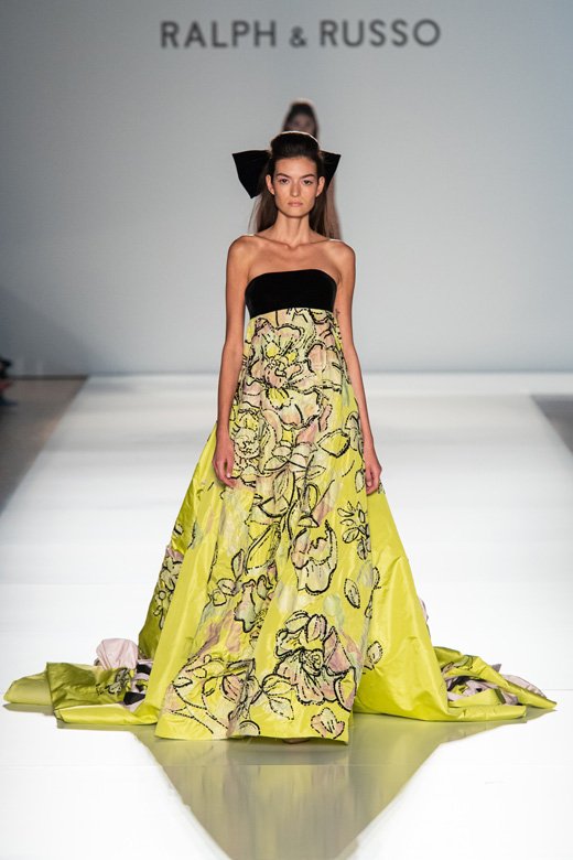 Ralph Russo Couture Spring Summer 2020 Azyaamode