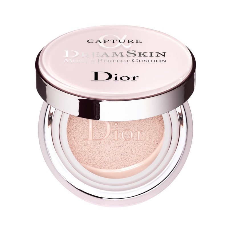 ماك، أحمر شفاه <span dir=LTR>Powder Kiss</span> بلون <span dir=LTR>Fall In Love</span>