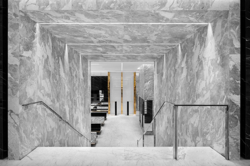 <strong>فرساتشي</strong>، طبق <span dir=LTR>Medusa Rhapsody</span> لتقديم الطّعام<br />
&nbsp;