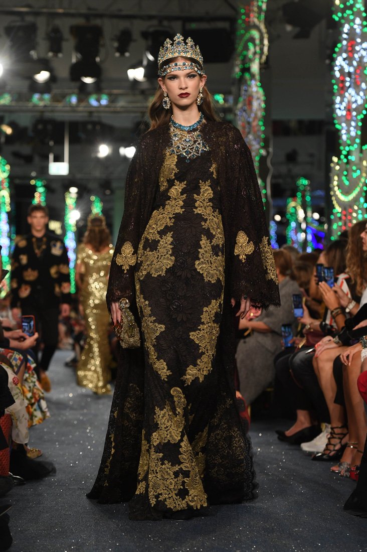 أقراط من مجموعة&nbsp;<span dir=LTR>Exceptional Gemstones</span>&nbsp;&nbsp;&nbsp;&nbsp;<br />
&nbsp;