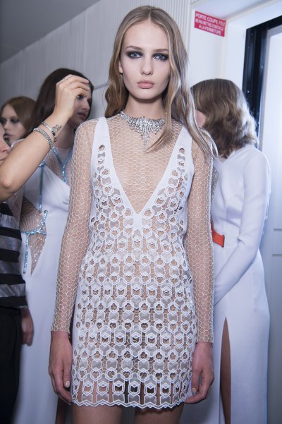 مجوهرات أتيلييه فرساتشي تلمع في عرض الهوت كوتور