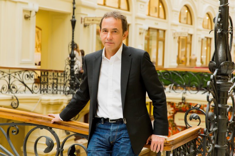 A Conversation with Jean-FrançoisCabos
