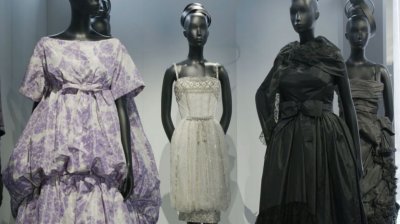 Behind the Scenes at &quot;Christian Dior, Designer of dreams&quot; Exhibition
