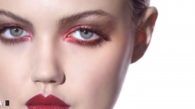 A Sparkly Season with Dior Makeup
