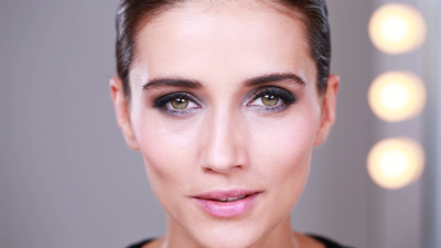 EXCLUSIVE AzyaaMode &amp; Dior Beauty Tutorial - How to Build a DIOR Eye Look
