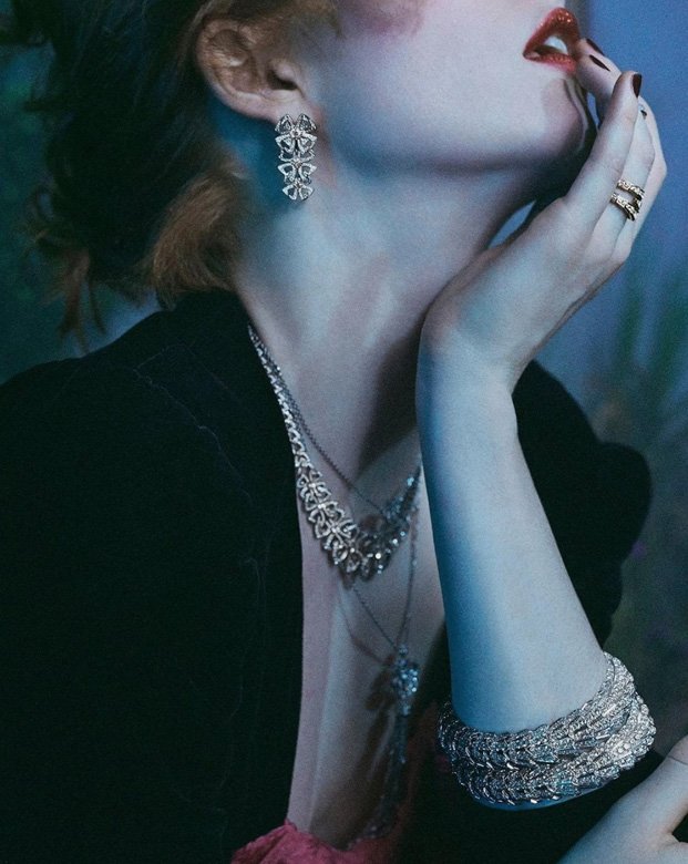 Master the Art of Wearing Ear Sparklers
