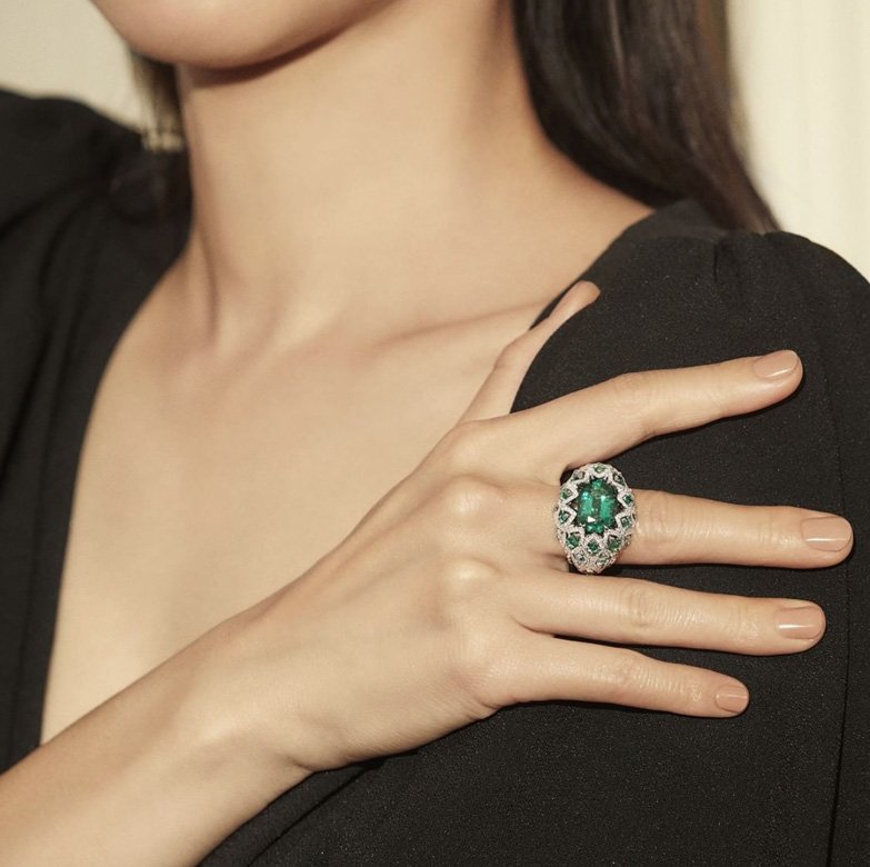 All Eyes on This Show-Stopper
