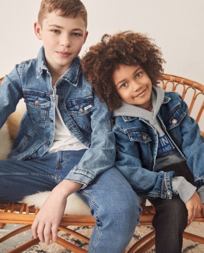 سراويل خالدة من الجينز
