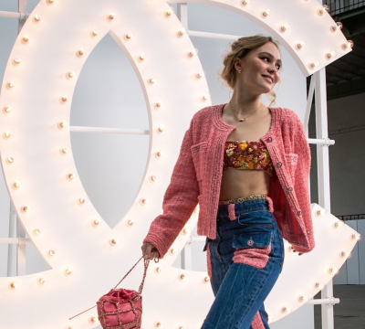 جوزيت عواد تغوص في قصّة جاكيت شانيل CHANEL الأيقونيّة
