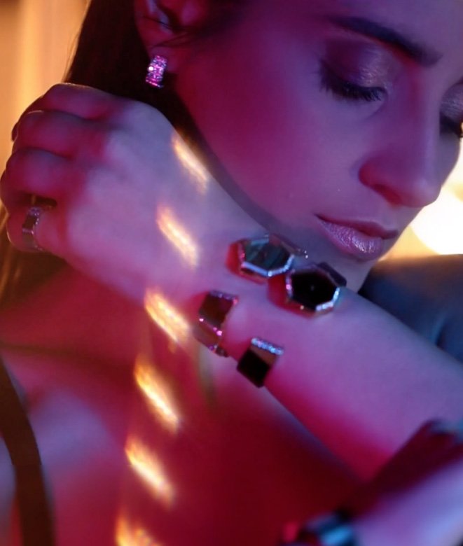 مجموعة Gem Dior وإيميه صيّاح بعدسة أزياء مود
