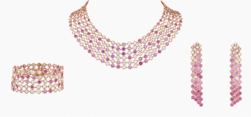 <strong>Van Cleef & Arpels</strong>, Brume de Saphir high jewelry set featuring a necklace, a bracelet and a pair of earrings