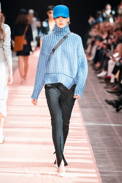 ساعة&nbsp;<span dir=LTR>Frivole</span>&nbsp;متحوّلة إلى قلادة