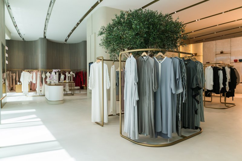 <strong>سيسلي،</strong> مستحضر <span dir=LTR>Hair Rituel by Sisley Protective Hair Fluid</span><br />
&nbsp;