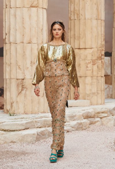 Model Lindsey Wixson Retires at 23
