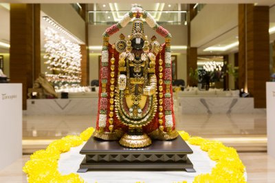 Tanagra Welcomes Guests to an Indian Culinary Journey
