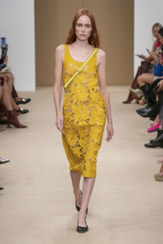 علبة ظلال العيون&nbsp;<span dir=LTR>The New Nude</span>&nbsp;من&nbsp;<strong>هدى بيوتي&nbsp;</strong><br />
&nbsp;