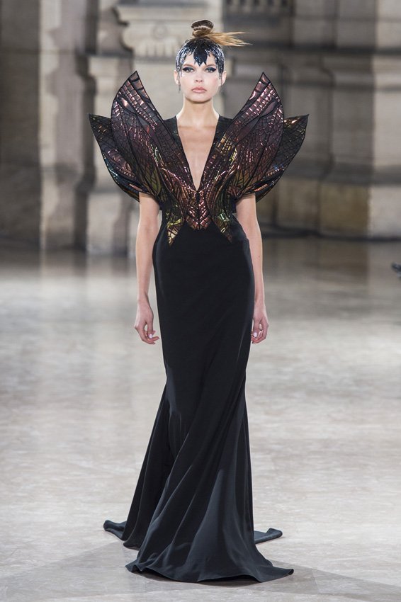 علامة&nbsp;<span dir=LTR>Calcaterra</span>&nbsp;05<br />
&nbsp;