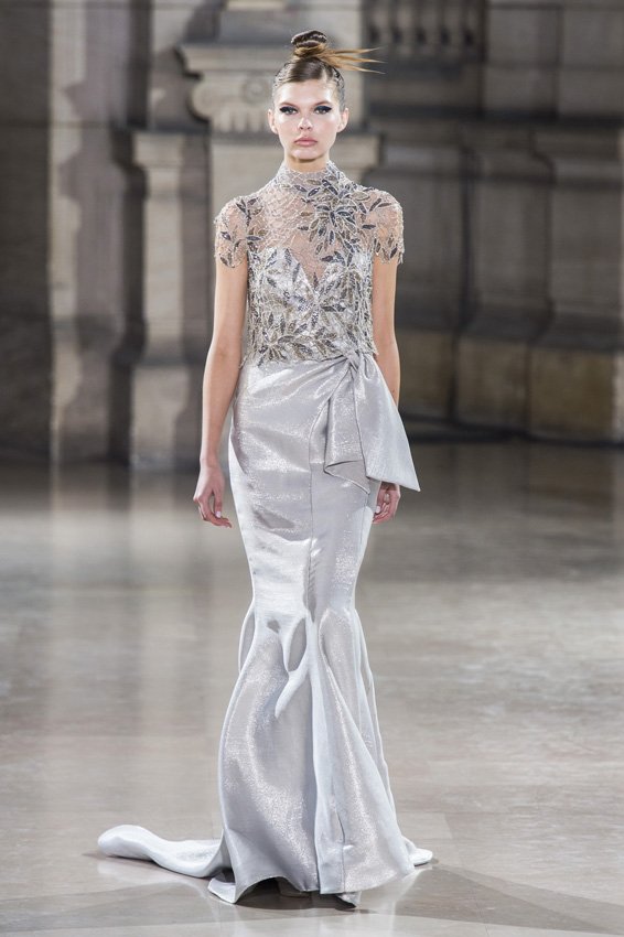 علامة&nbsp;<span dir=LTR>Agnona</span><br />
&nbsp;