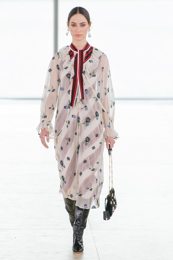 أكريس<br />
&nbsp;