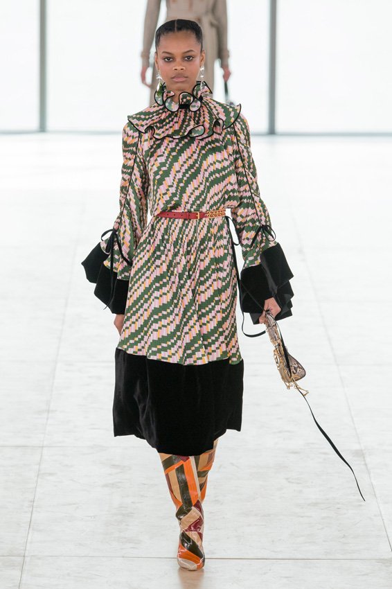 لانفان<br />
&nbsp;