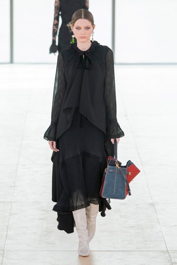 ميو ميو<br />
&nbsp;