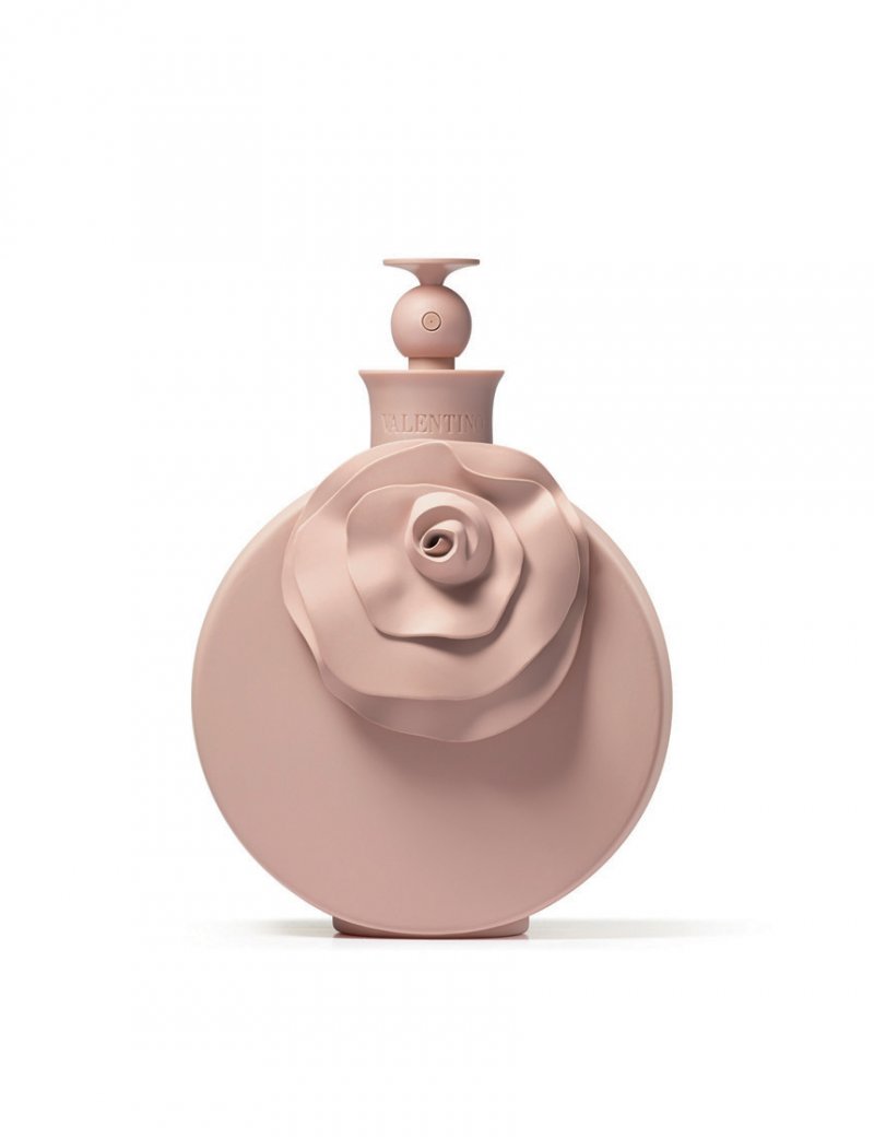 Valentino Unveils the Mystery of “Valentina Poudre” Fragrance