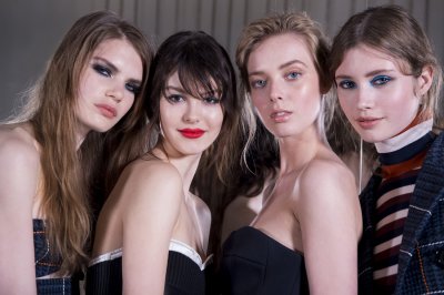تعرّفي إلى مجموعة Victoria Beckham Est&eacute;e Lauder
