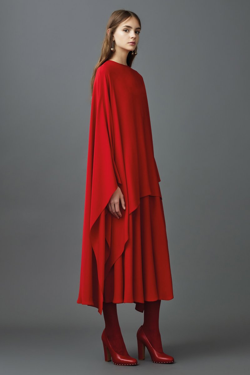 خاتم Opera<br />
<em>متوفّر لدى متجر هارفي نيكلز-دبي وبلومينغديلز دبي</em><br />
&nbsp;