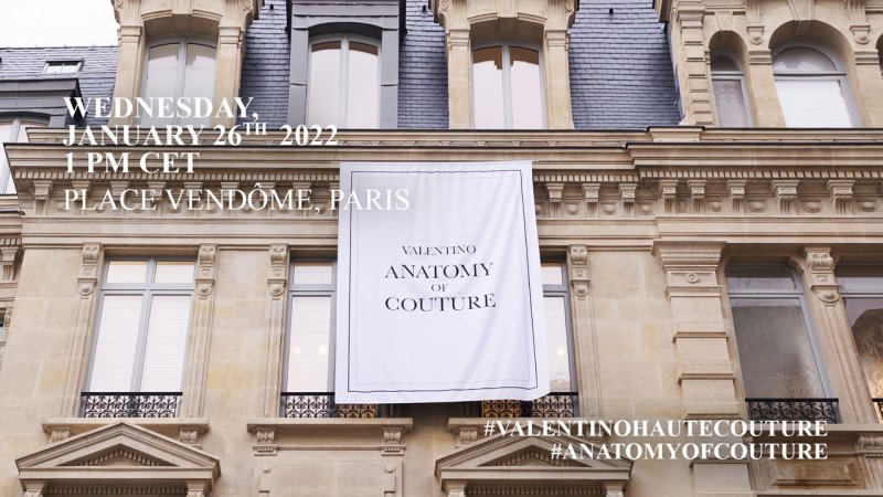Live Streaming - Valentino Haute Couture SS22 Runway Show
