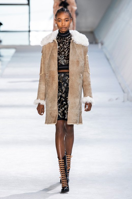 <strong>دولتشي أند غابانا&nbsp;</strong>عطر&nbsp;<span dir=LTR>K by Dolce &amp; Gabbana</span><br />
&nbsp;