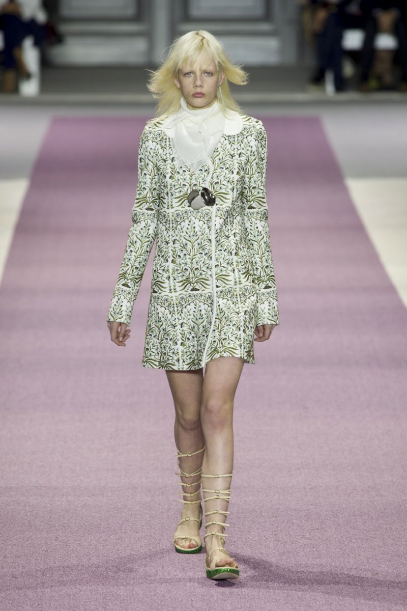 عرض كوتور جيامباتيستا فالي لخريف وشتاء 2016-2017<br />
&nbsp;<br />
&nbsp;