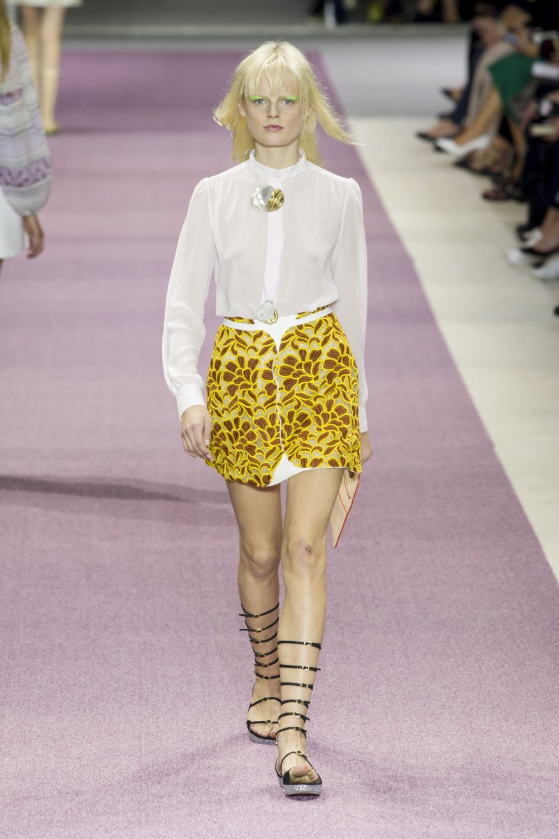 من مجموعة كوتور جورجيو أرماني بريفيه<br />
&nbsp;