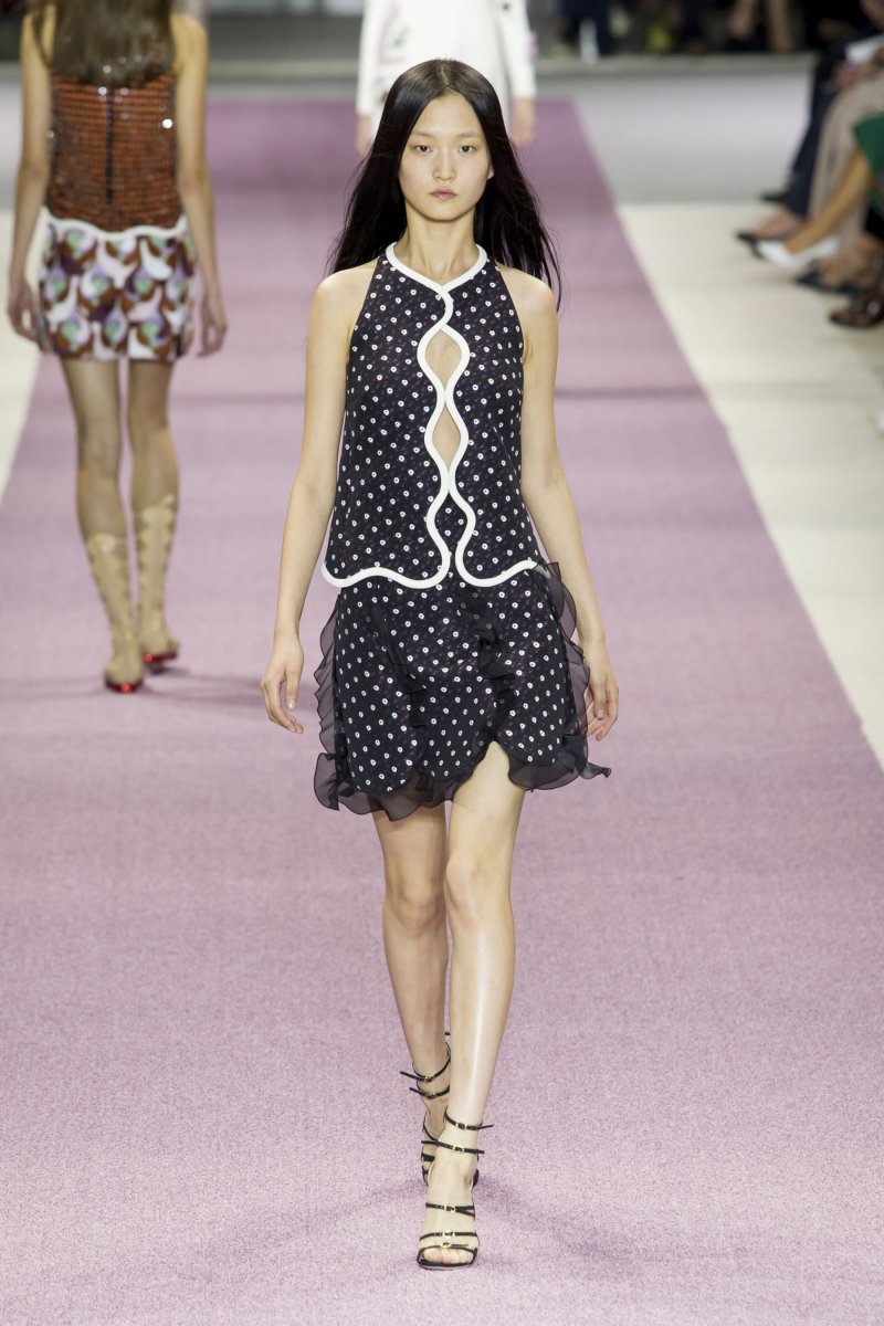 من مجموعة كوتور ديور<br />
&nbsp;