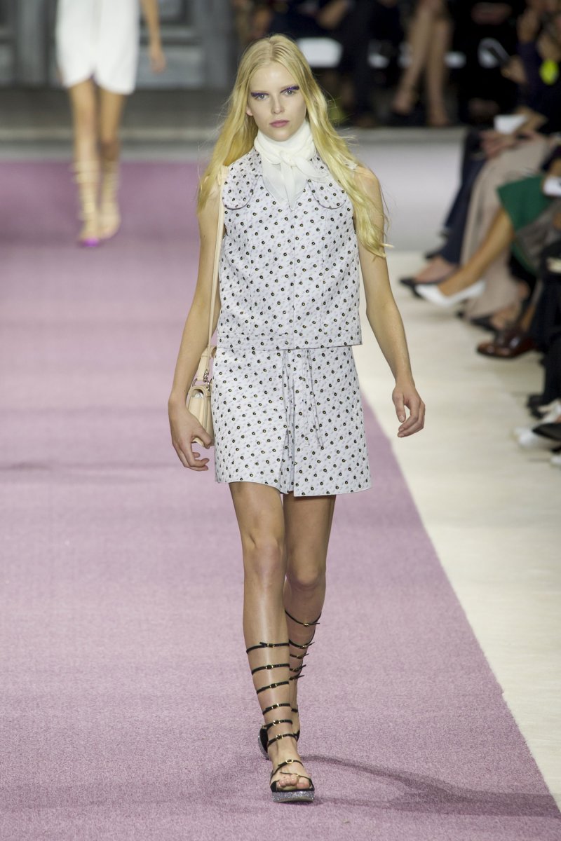 من مجموعة كوتور إيلي صعب<br />
&nbsp;