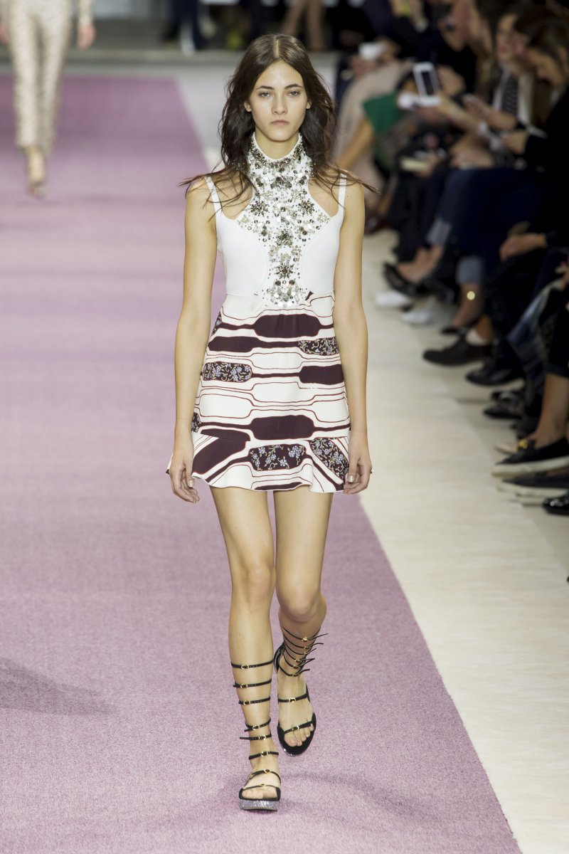 من مجموعة كوتور إيلي صعب<br />
&nbsp;