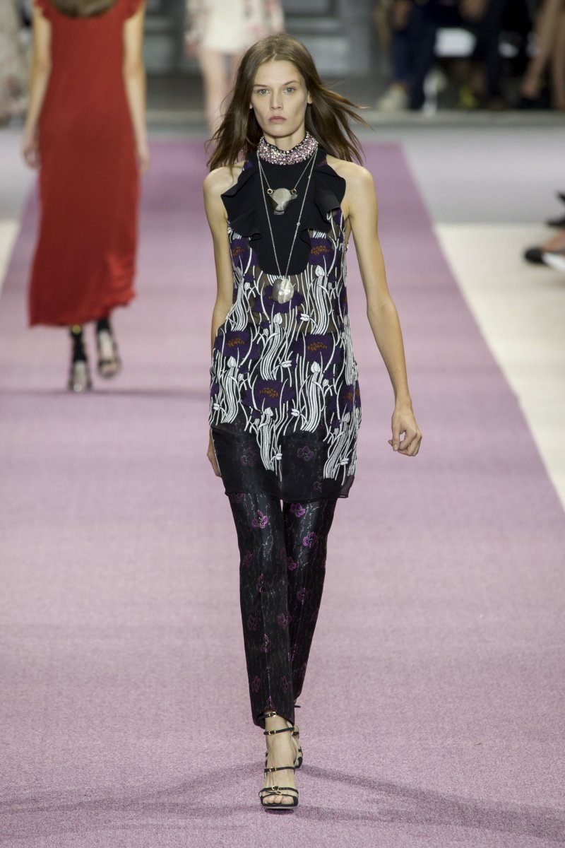 من مجموعة كوتور رالف وروسو<br />
&nbsp;