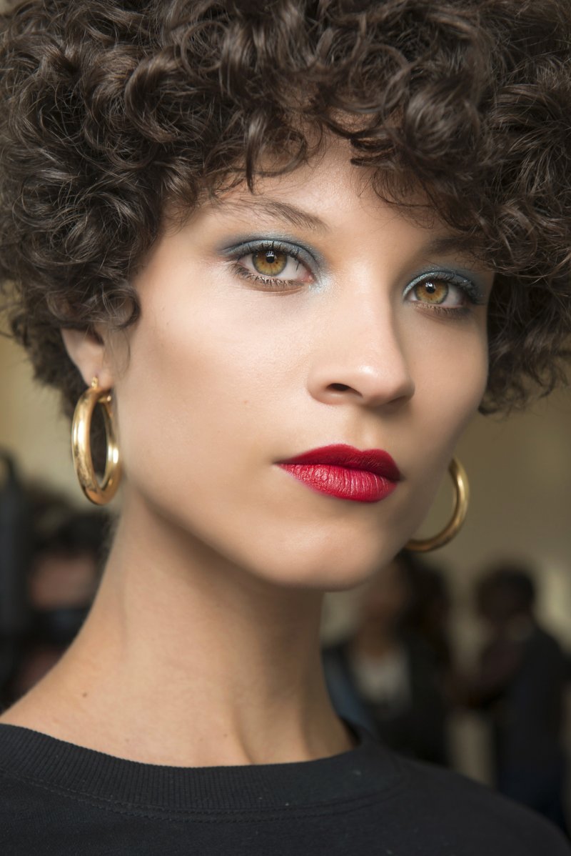 Beauty Tip of the Week – Intergalactic Glam
