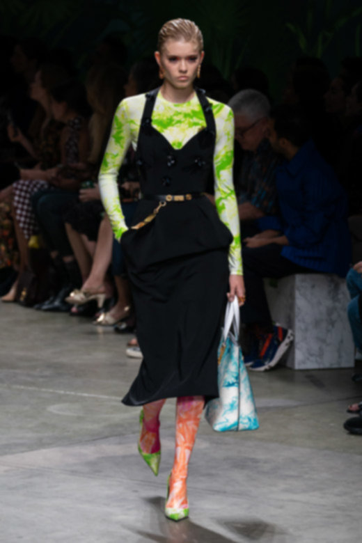 عطر&nbsp;<span dir=LTR>Narciso Rodriguez For Her Fleur Musc</span>&nbsp;من&nbsp;<strong>نارسيسو رودريغيز</strong><br />
&nbsp;